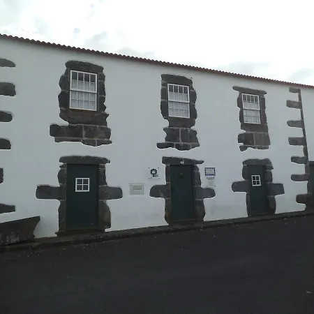 Casa Da Madrinha Graciosa * Trás dos Pomares